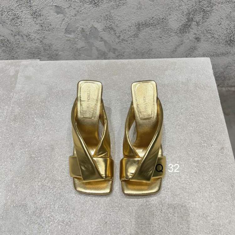 Picture of Bottega Shoes _SKUBVsz35-409CMYY04021761